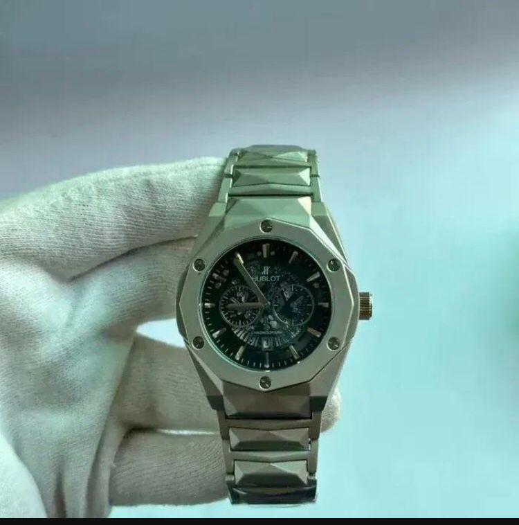  Premium Men’s Quartz  Watch