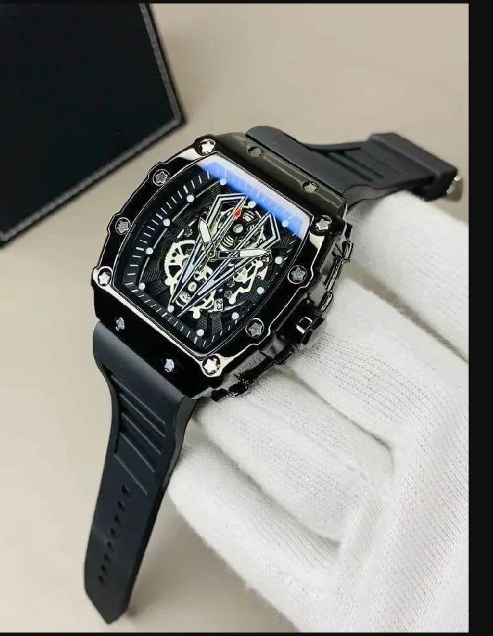 Rischard Black Belt Skeleton Watch